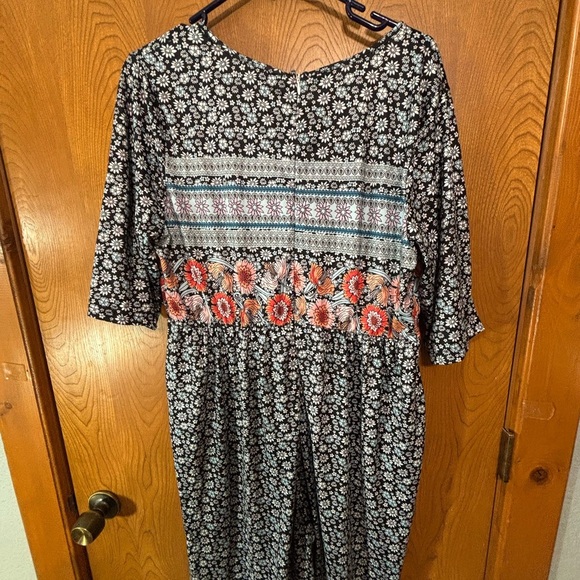 Floral Patterned Women's Jumpsuit - Picture 7 of 11